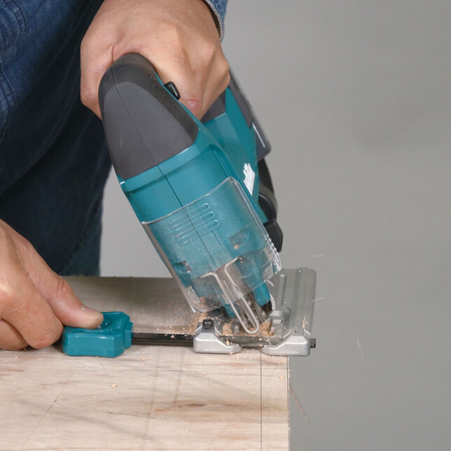 MAKITA DJV186Z - Akumulátorová přímočará pila bez akumulátoru a nabíječky