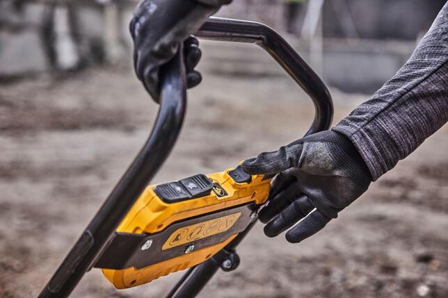 DeWALT Vibračná doska POWERSHIFT bez aku  DCPS7154N