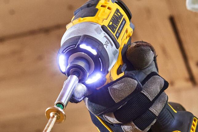 DeWALT Uťahovač rázový 1/4" 250Nm 18V XR 2x POWERSTACK 1,7 Ah bezuhlíkový DCF860E2T