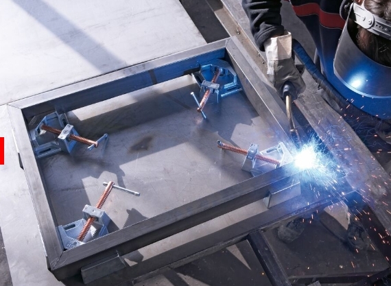 BESSEY Svářečská úhlová svorka WSM12