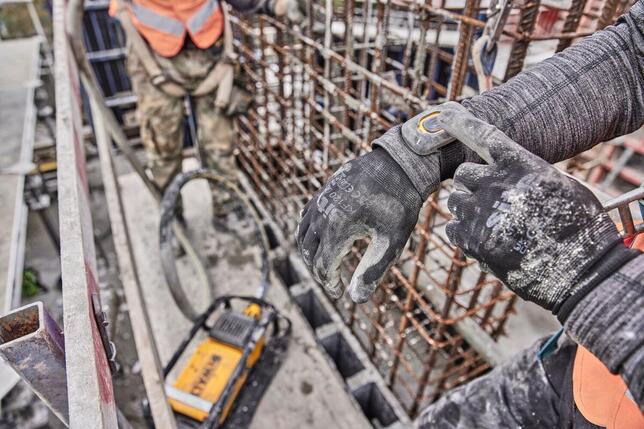 DeWALT Vibrátor DEWALT POWERSHIFT  DCPS320N