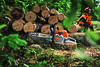 STIHL MS 300 C-M Benzínová motorová pila MB020113000