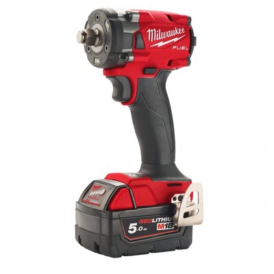 MILWAUKEE M18 FIW2F12-502X AKU 1/2" RÁZOVÝ UŤAHOVÁK S POISTNÝM KRÚŽKOM 4933478444