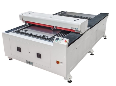 NUMCO Gravírovací a rezací laser SF 1325 SL