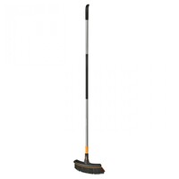 FISKARS Metla Ergonomic™ | 1077115