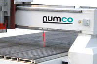 NUMCO A portál és az asztal közötti átjáró magasságának növelése 400 mm-re.