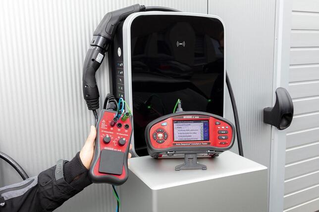 BENNING Inštalačné skúšobné zariadenie IT 200 Benning