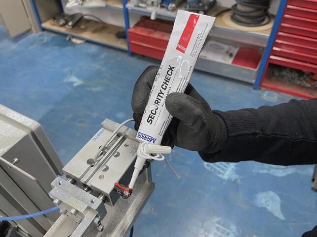 MARKAL Lak poistný SECURITY CHECH ORIGINAL 50ml červený Markal