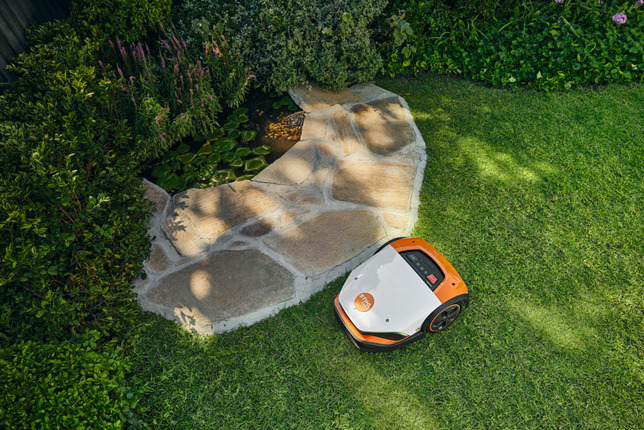 STIHL iMOW 5.0 Robotická kosačka IA010111406