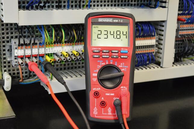 BENNING Digitálny multimeter MM 7-2 Benning