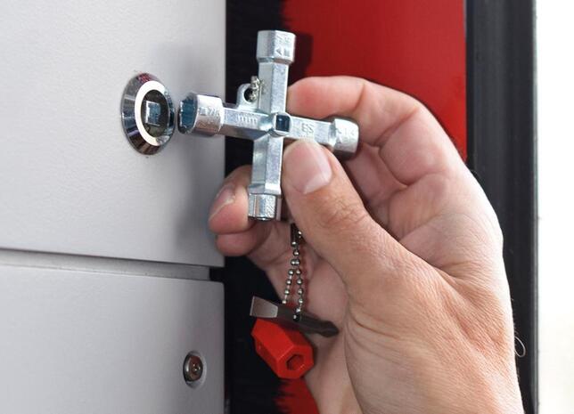 Kľúč na skrinky rozvodové 65x65 Schuebo