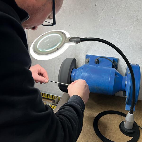 Bauer &amp; Böcker Slim LED lupa