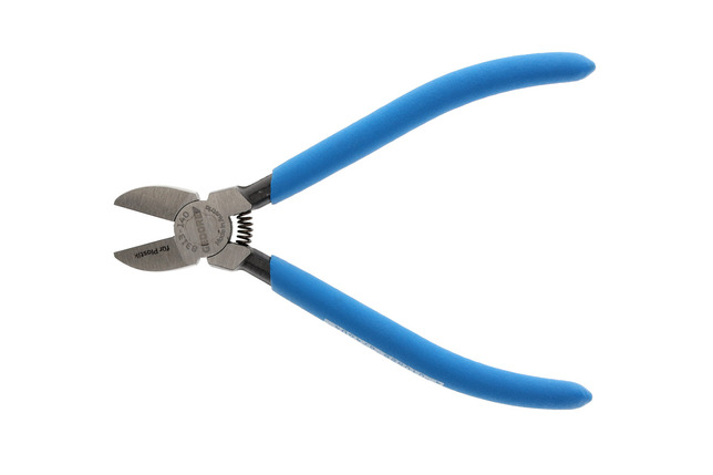 GEDORE 8313-140 TL Bočné kliešte 140 mm potiahnuté