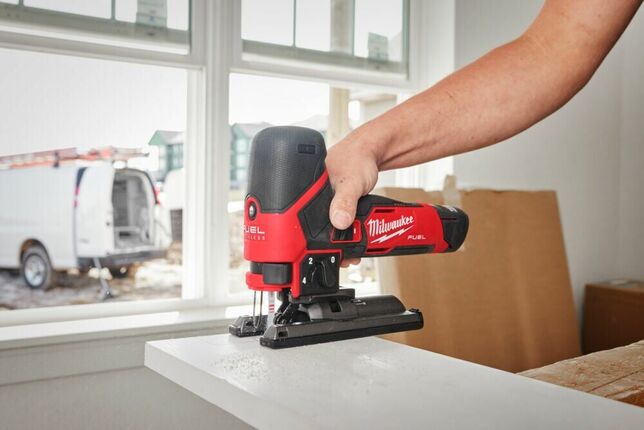 MILWAUKEE M12 FJS-422X Akumulátorová přímočará pila 4933500575