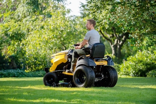 CUB CADET raktor záhradný hydrostatický Cub Cadet XT3 QS127