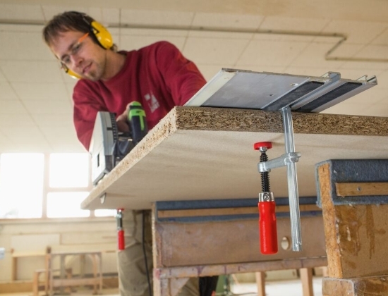 BESSEY Celokovová stůl svorka GTR16B6