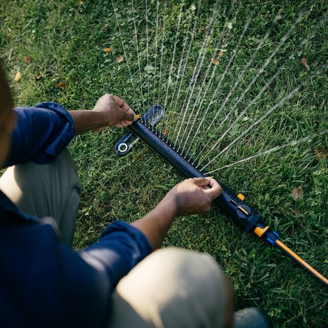 FISKARS Zavlažovač X-series™ oscilujúci S-L | 1070831