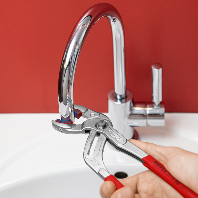 KNIPEX 81 13 250 SB Kliešte na sifóny a konektory s protišmykovým plastovým povrchom pochrómované 25