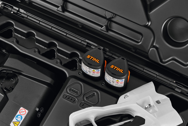 STIHL GTA 40 Akumulátorová reťazová píla set s 2 × AS 2 a AL 5-2 GA040116918