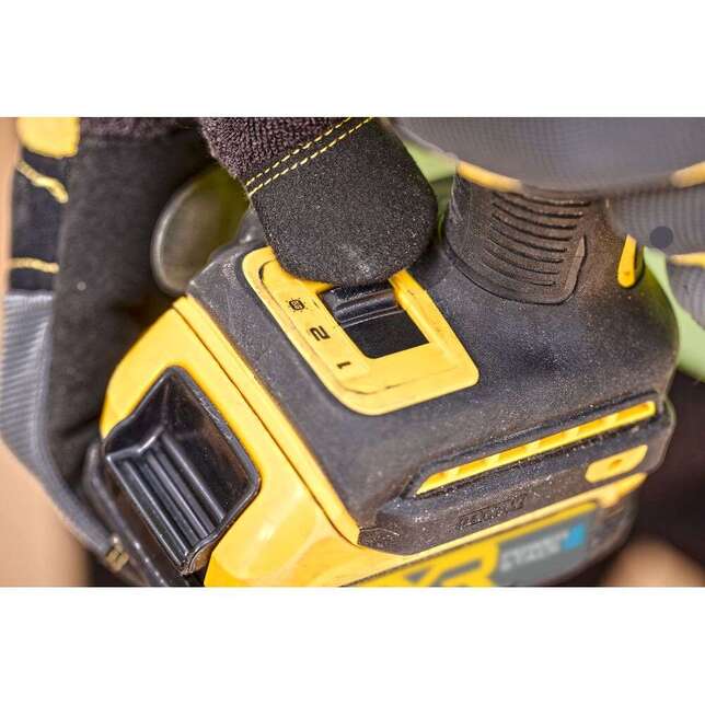 DeWALT Uťahovak rázový hydraulický 1/4" 56Nm 18V XR bez AKU bezuhlíkový  DCF870NT