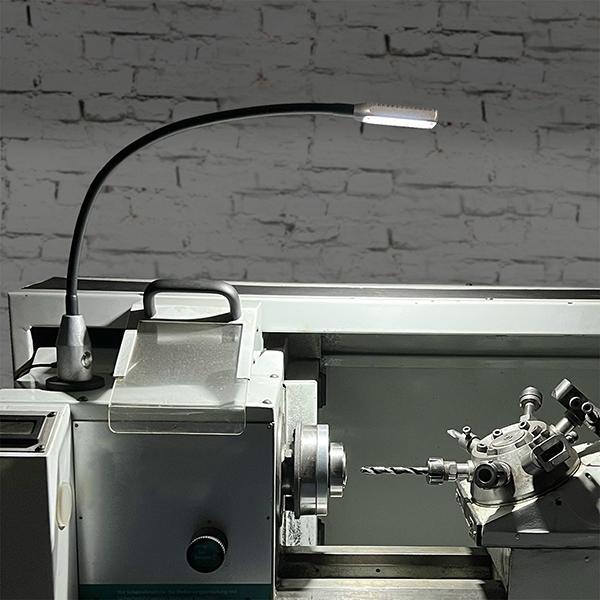 Svietidlo LED pracovné 300lm 120st Bauer &amp; Böcker