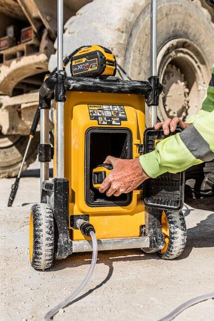 DeWALT Čistič tlakový 2x18V 110Bar bez AKU  DCMPW1600N