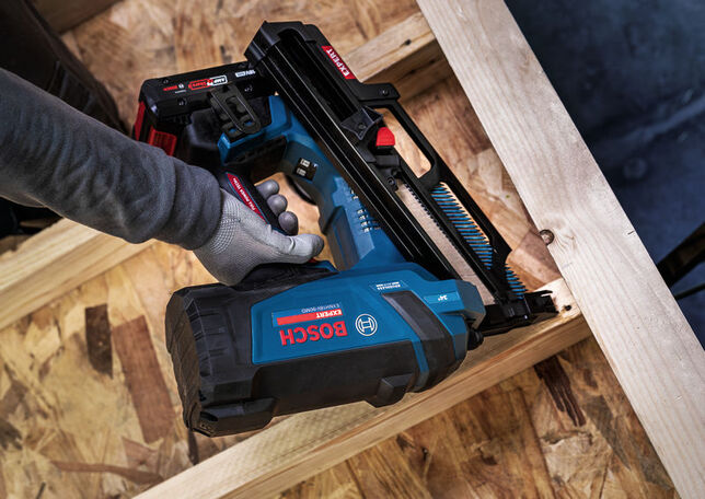 BOSCH EXPERT EXNH18V-90D - Akumulátorová klincovačka do dreva sólo - 06019R1002