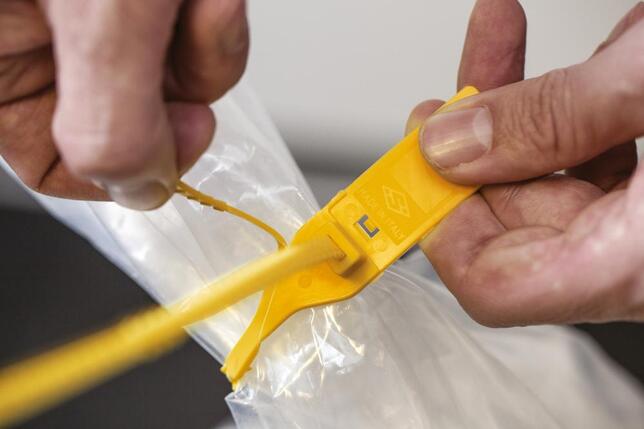 SAPISELCO Plomba bezpečnostná Spy číslovaná 300ks SapiSelco