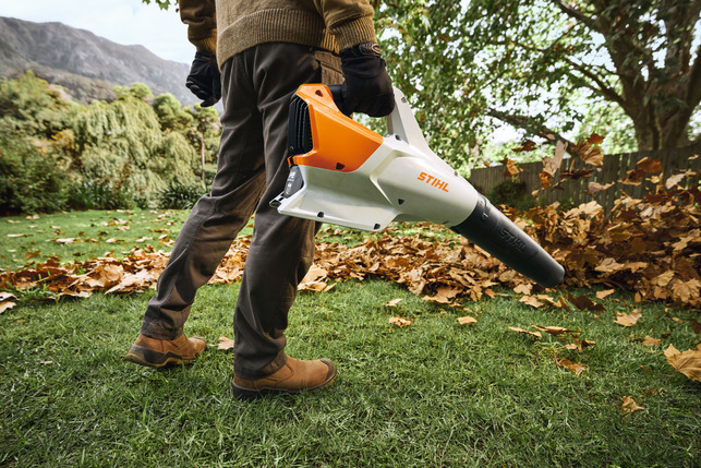 STIHL BGA 110 Akkumulátoros fúvó BA100115904