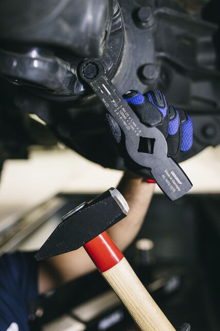 GEDORE 600 H-100 Klincový kladivo ROTBAND-PLUS s hickorovým držadlom 100 g