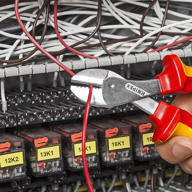 KNIPEX 73 06 160 SB X-Cut® Kompaktné bočné cvikacie kliešte vysoký pákový prevod izolované s multi-k