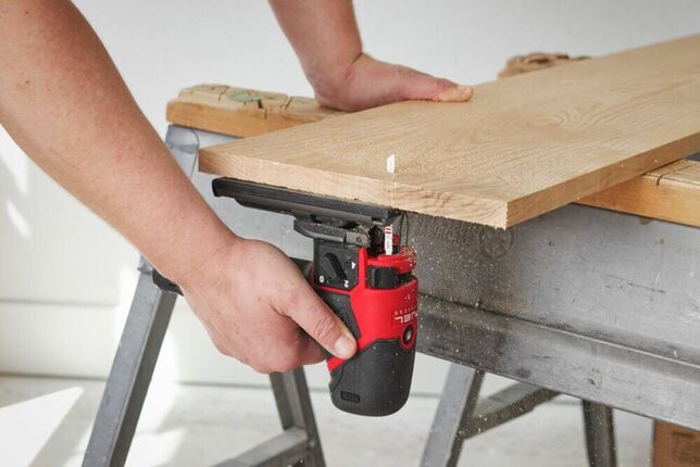 MILWAUKEE M12 FJS-422X Akumulátorová přímočará pila 4933500575