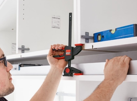 Jednoruční stolní svorka BESSEY EZR (2 ks)