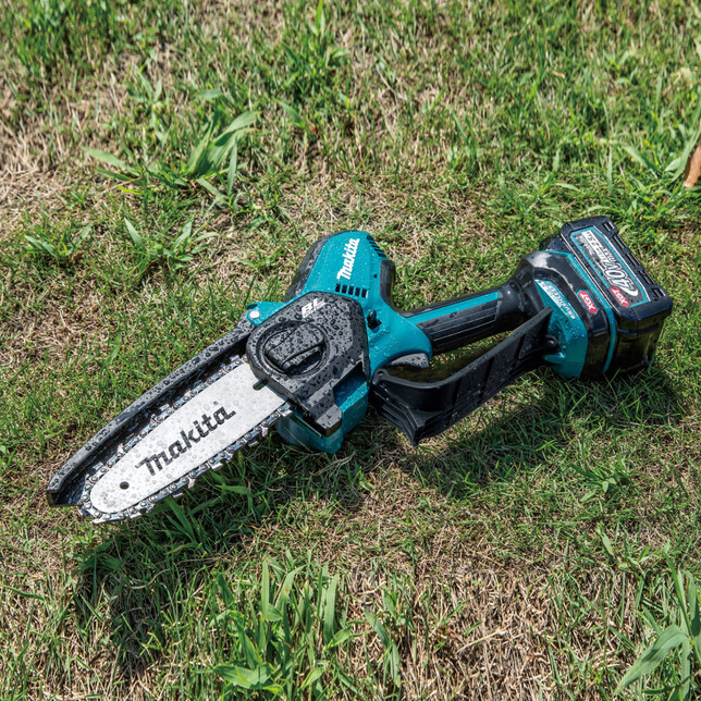 MAKITA UC029GZ01 - Akumulátorová prořezávací pila bez akumulátoru a nabíječky