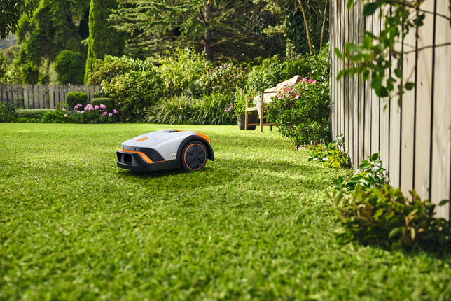 STIHL iMOW 4 Robotická kosačka IA020111436