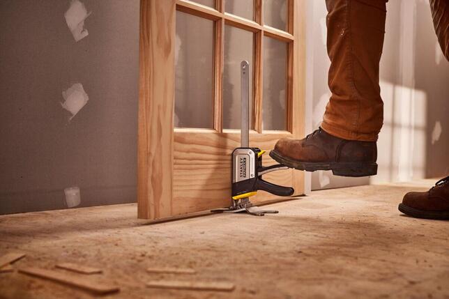 STANLEY FMHT83550-1 Nástroj montážny Tradelift jednoručný FATMAX, 150kg nosnosť