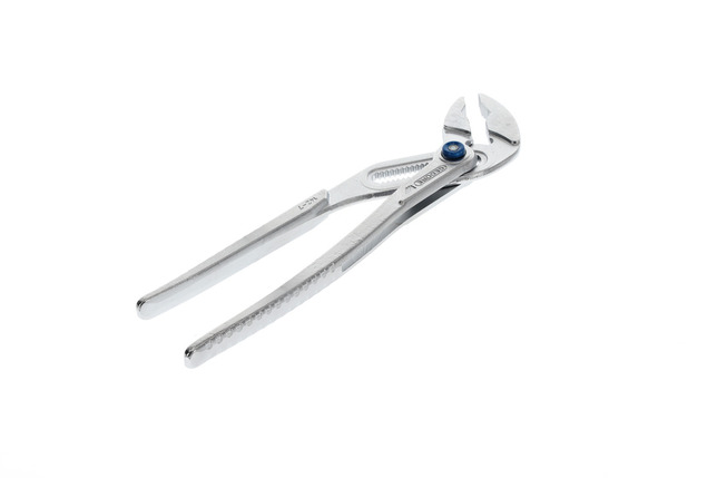 GEDORE 142 7 C Univerzálne kliešte 7", 17-stupňovo nastaviteľné, ryhované, chrómované