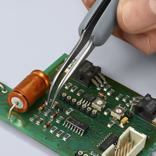 KNIPEX 92 31 10 ESD  122 mm