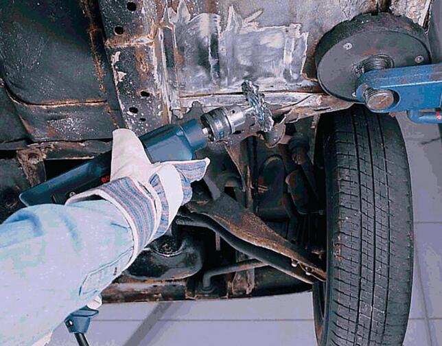 LESSMANN Kartáč kruhový 75mm ocel 0,5 stopka Lessmann