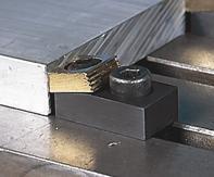 Úpinka excentrická vektorová pre T-drážku 16 s drapákom MITEE BITE