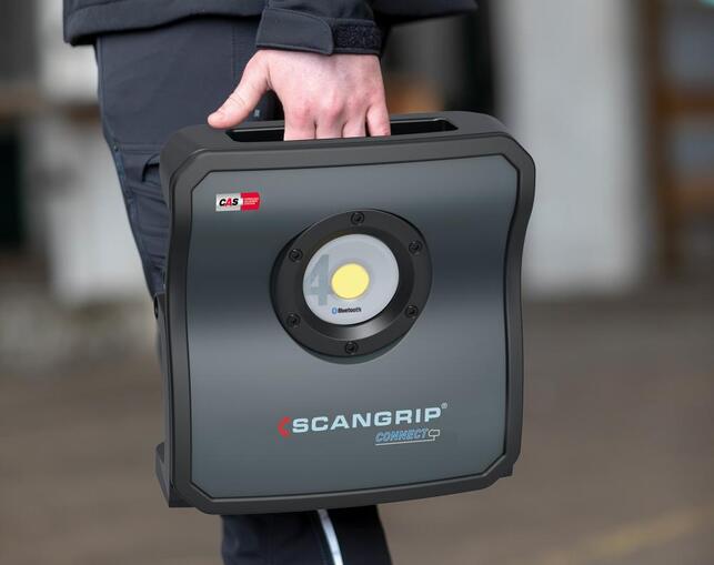 Akumulátorová pracovná lampa NOVA 4 CONNECT 400-4000 Lumen bez akumulátora SCANGRIP