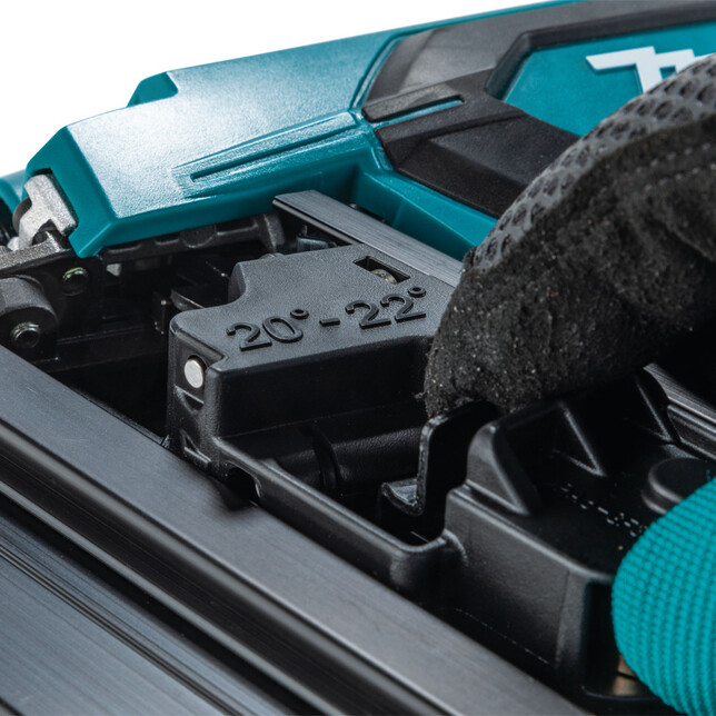 MAKITA DBN901ZK - Akumulátorová hřebíkovačka sólo