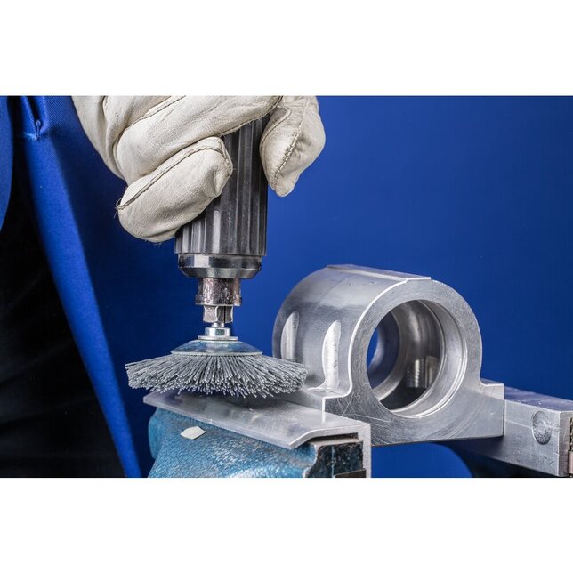 PFERD TOOLS Štetce s montážnym hriadeľom KBU 7010/6 SiC 120 0,55