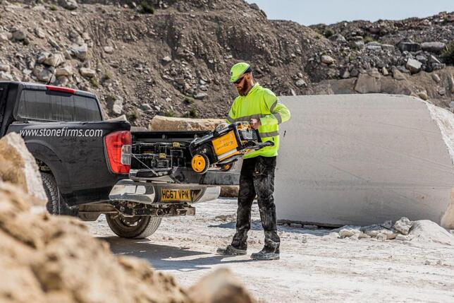 DeWALT Čistič tlakový 2x18V 110Bar bez AKU  DCMPW1600N