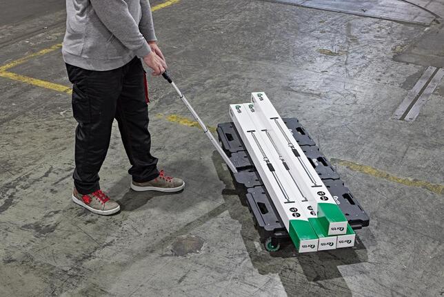 Univerzálny valec 620x450mm, 137Kg box. 77mm, s držadlom FORTIS