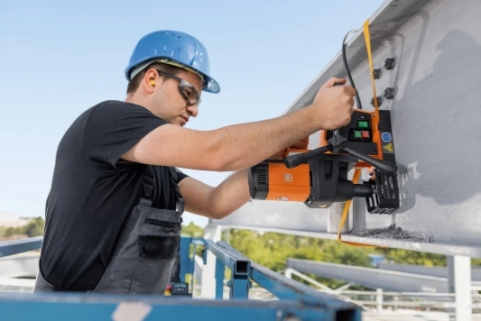 FEIN KBE 32 – magnetická jádrová vrtačka do 32 mm