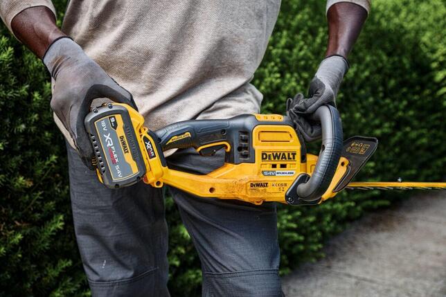 DeWALT Élő sövényvágó FLEXVOLT 54V 65cm akkumulátor nélkül DCMHT573N