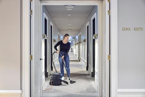 NILFISK VP 400 HEPA XEC EU 107421169 - Száraz porszívó