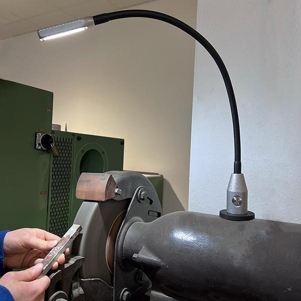 Svietidlo LED pracovné 300lm 120st stmievač Bauer &amp; Böcker