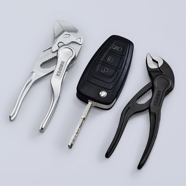 KNIPEX 86 04 100 BK Kliešťové kľúče XS Kliešte a kľúč v jednom náradí razený, drsný povrch pochrómov